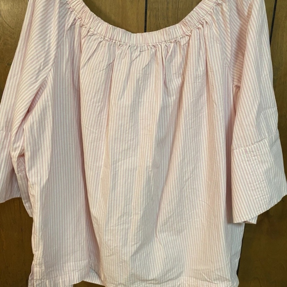 Elegant Light Pink Striped Women's Blouse - Picture 3 of 3